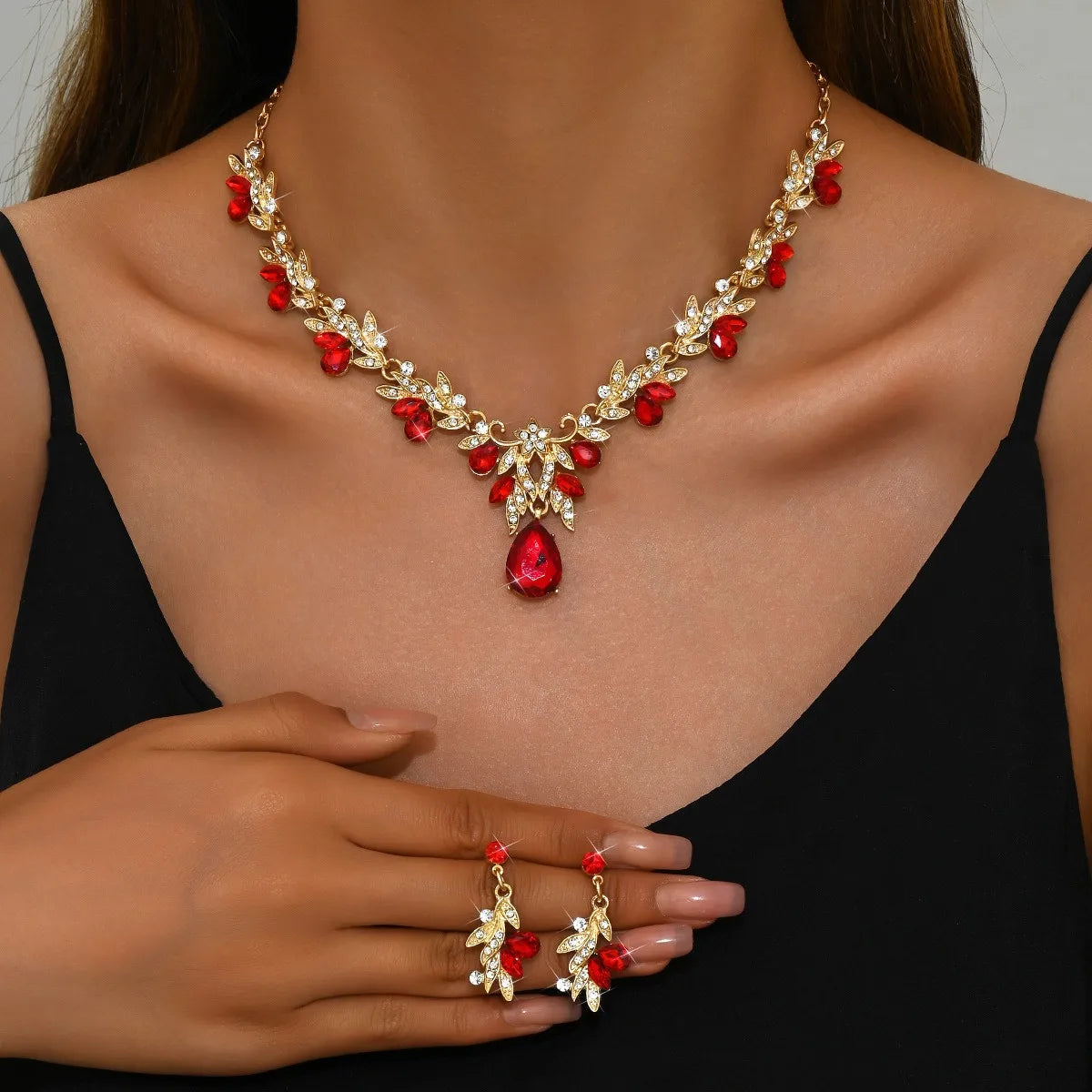 Conjunto de Colar e Brincos Safira Royale